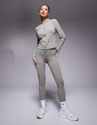 Zenvy Yoga full zip longsleeve top in khaki-Green