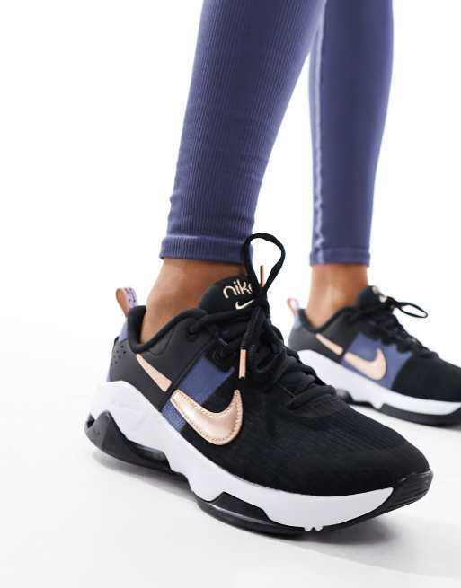 Nike Training - Zoom Bella 6 - Sneakers i sort/bronzefarve