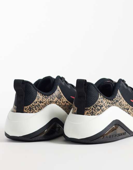Nike Training - Zoom Bella 7 - Sneakers in zwart en luipaardprint, 5 van 5