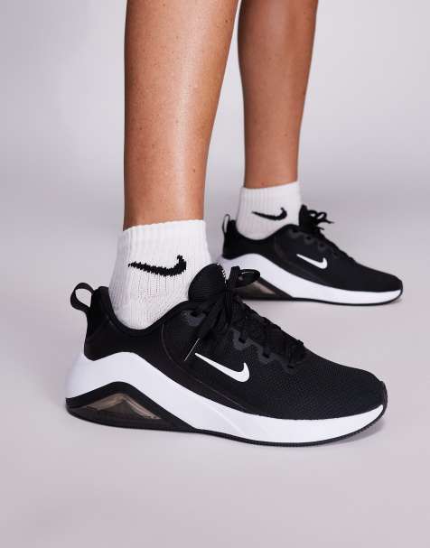 Nike Training - Zoom Bella 7 - Sneakers in zwart en wit - view 1
