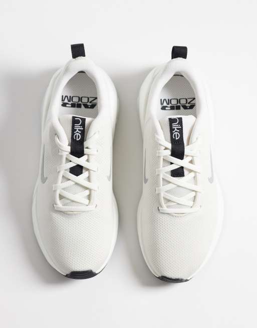 Nike Training Zoom Bella 7 trainers in cream, 3 of 5