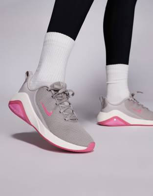 Zoom Bella 3