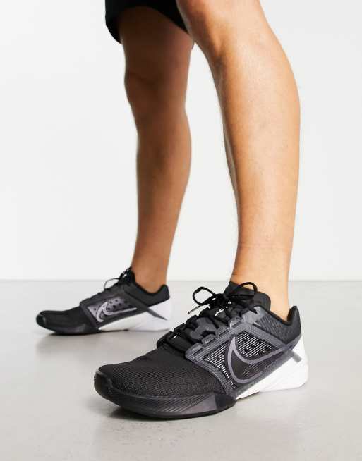 Nike on sale metcon zoom