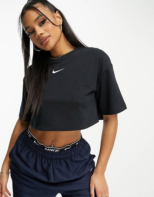 Nike trend crop t-shirt in black