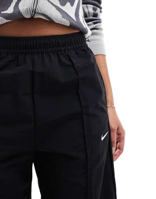 Nike – Trend – Czarne spodnie baggy typu parachute z tkaniny, 5 z 5