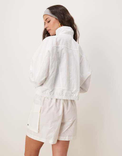 Nike Trend Essential 5inch cargo shorts in white, 5 of 5