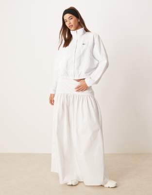 Nike Trend Everything woven jacket and 5inch cargo shorts in white