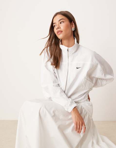 Nike Trend Everything woven jacket in white - view 1