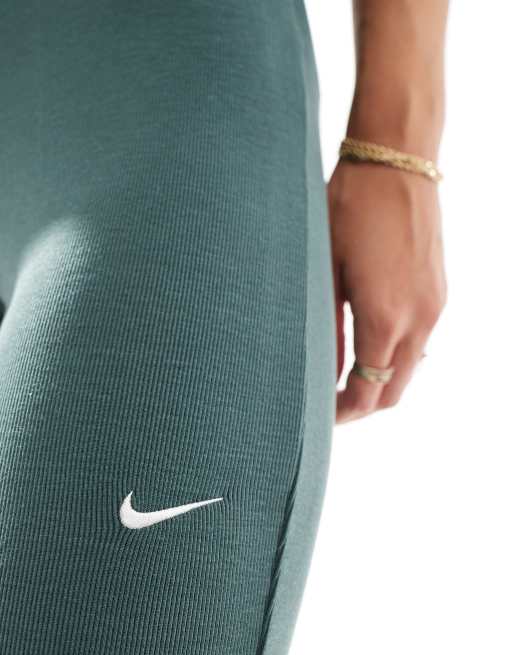 Nike legging all over print swoosh femme best sale