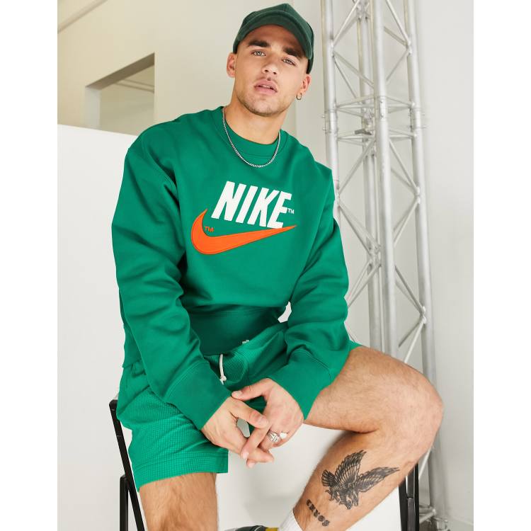 Nike Trend Fleece retro logo crew neck sweatshirt in green