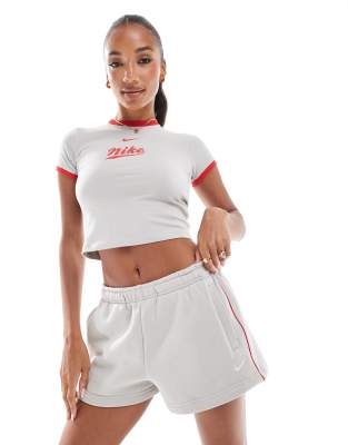 Nike Nike Trend fleece shorts in light grey