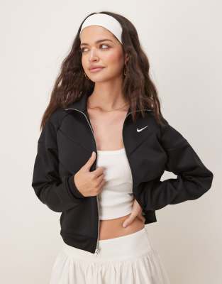 Nike - Trend - Jacke in Schwarz mit Reißverschluss