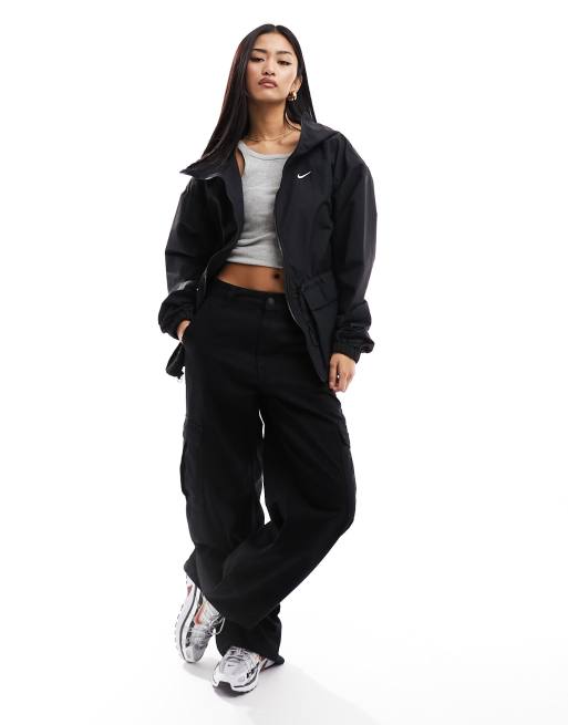 Nike Trend lightweight woven jacket in black | ASOS