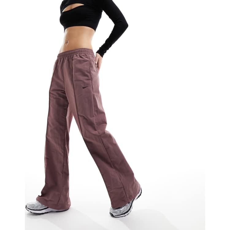 Pantaloni hot sale larghi nike