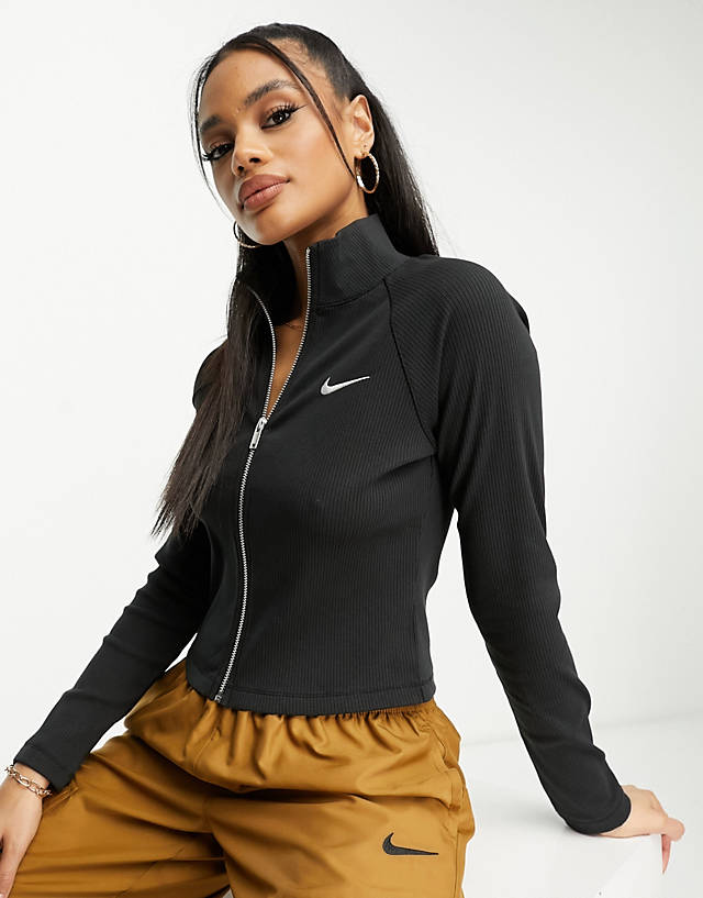 Nike - trend ribbed zip up top in black