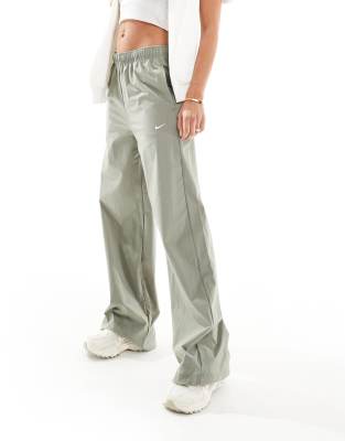 Nike Nike Trend Street high waisted wide leg trousers in khaki-Green