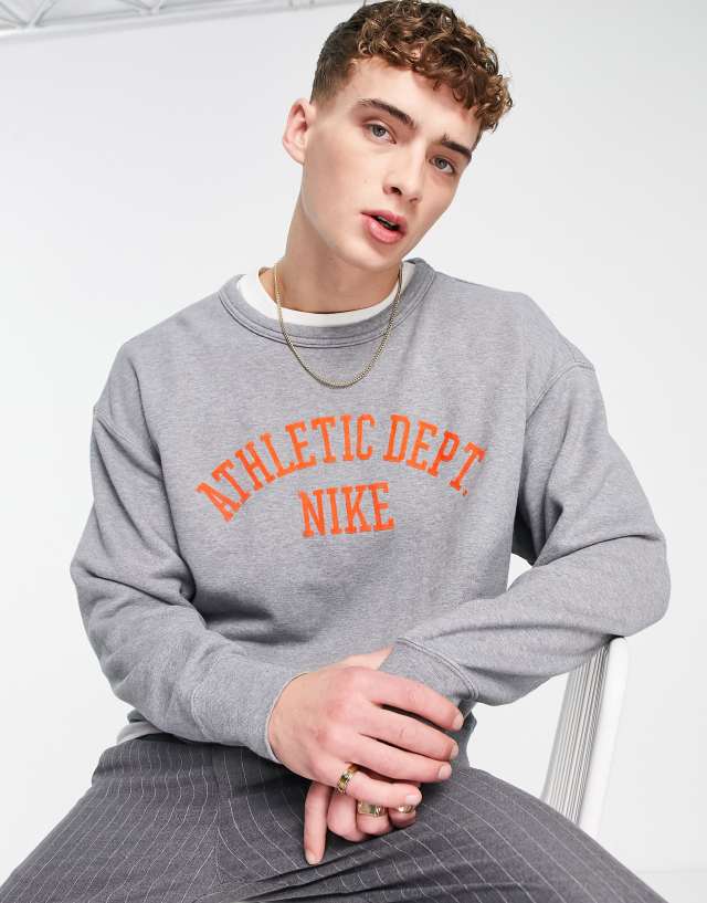 Nike Trend sweat in gray