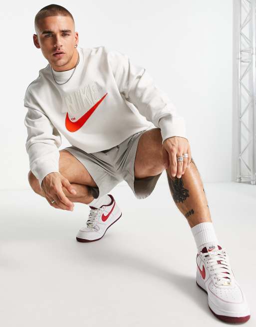 Nike - Trend - Sweatshirt van fleece met geborduurd logo in fantoom wit