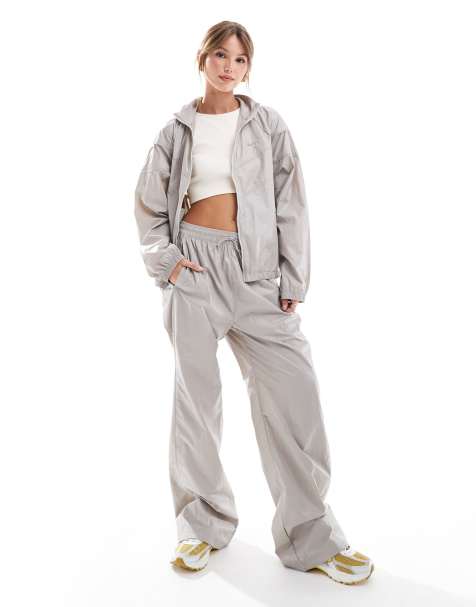Nike Trend wide leg trousers in light grey