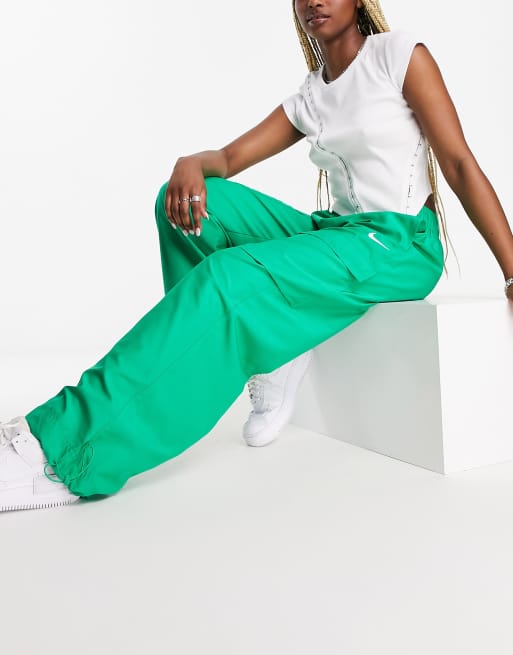 Nike green cargo store pants