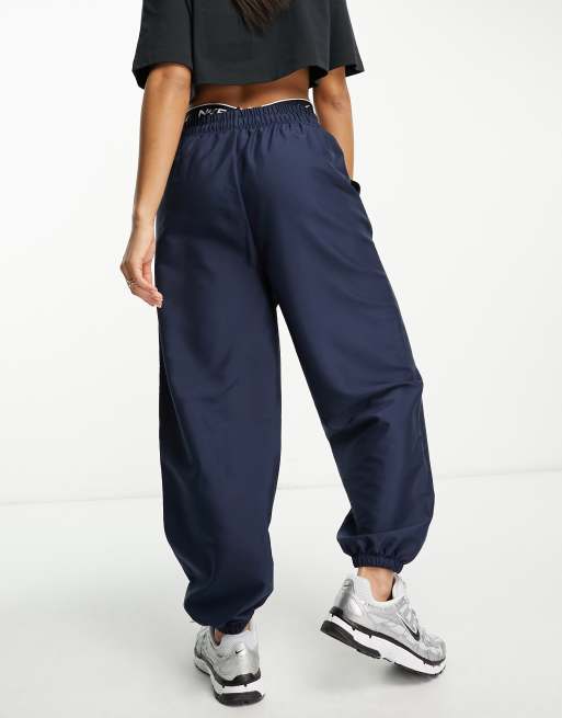 Obsidian store nike joggers