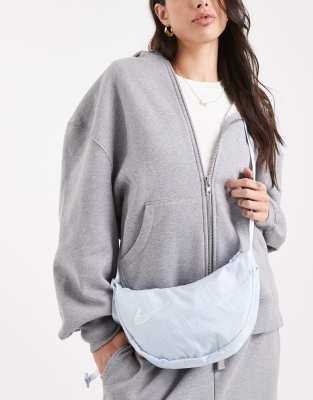 Nike - Umhängetasche in Blau mit verziertem Swoosh-Logo
