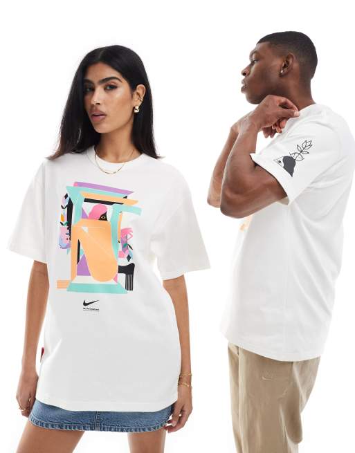 Nike Unisex – Biały T-shirt z kolorową artystyczną grafiką