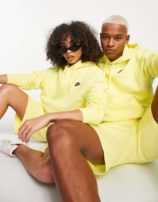 Nike – Unisex Club – Kapuzenpullover aus Fleece in Zitronengelb