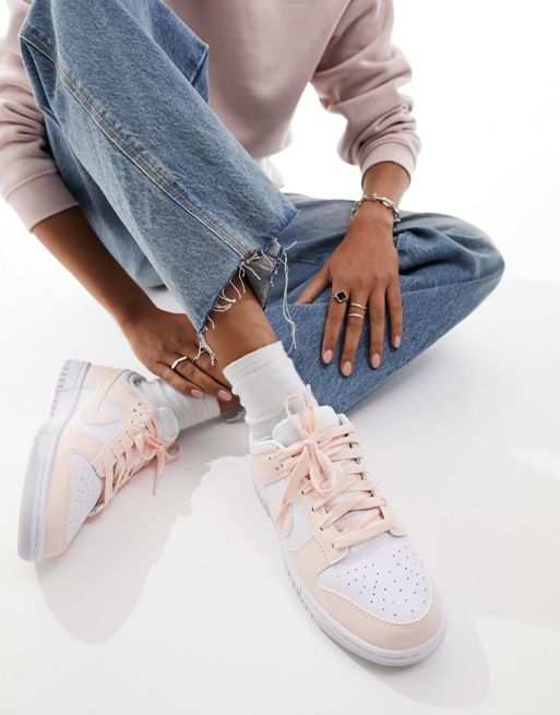 Nike Unisex - Dunk Low NN - Sneakers i hvid og bleg lyserød
