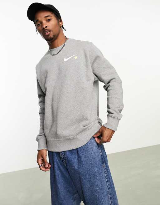 Un pull nike new arrivals