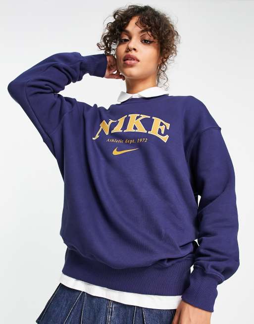 Nike store athletic jumper