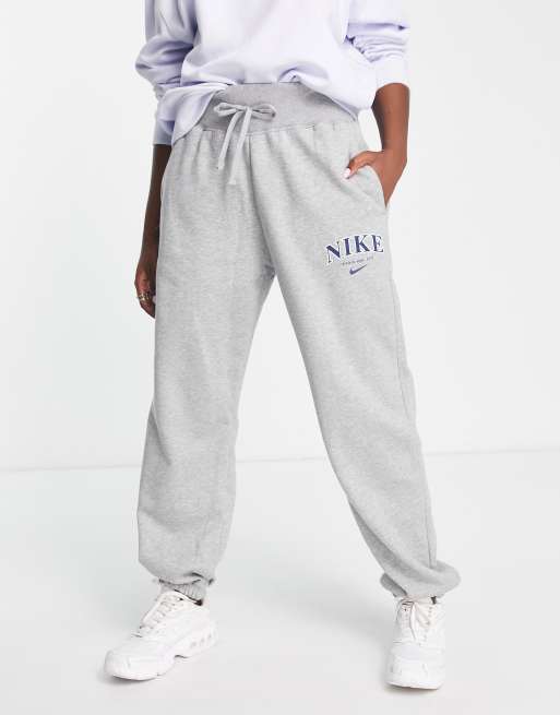 Nike navy fleece store joggers