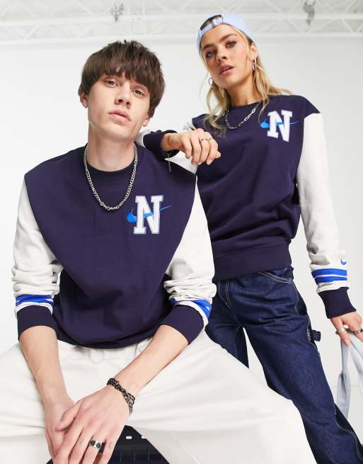 Nike unisex retro collegiate crew sweatshirt in navy | ASOS