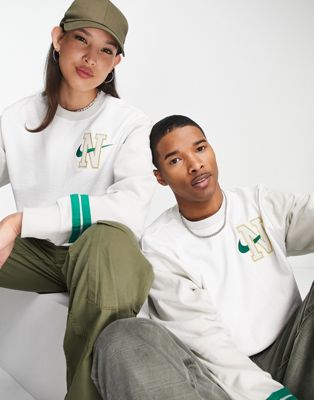 Nike unisex retro collegiate crew sweatshirt in white and green