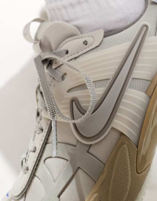 Nike Unisex – V2K Run GORE-TEX – Jasnoszare buty sportowe | ASOS