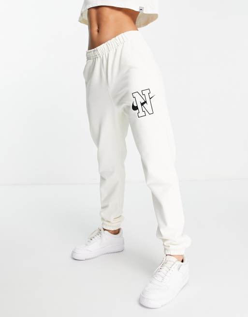 Nike Unisex Vintage fleece oversized joggers in | ASOS