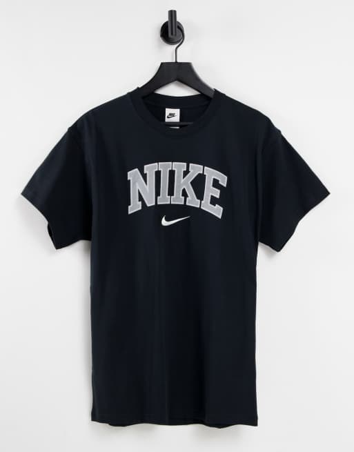 Nike Unisex Vintage logo oversized boyfriend t-shirt in black | ASOS