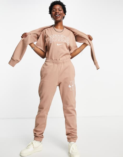 Nike oversize boyfriend shirt best sale
