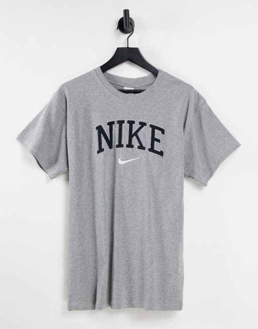 Nike - Unisex Vintage - Oversized boyfriend T-shirt met logo in grijs