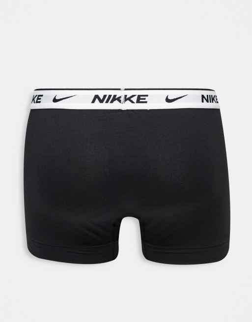 Nike – Unterhosen aus Baumwolle mit Stretchanteil in Schwarz im 3er-Pack mit weißem Bund, 2 von 4