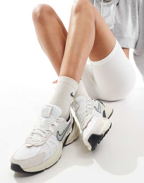 Nike – V2K – Białe buty sportowe - view 1