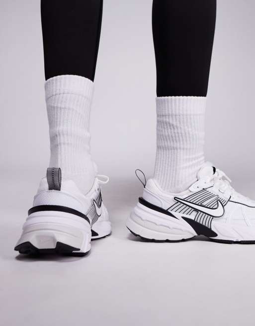 Nike V2K Run sneakers in white and black, 3 of 5