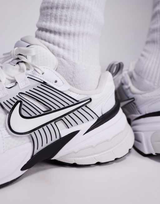 NIKE V2K RUN ホワイト25.0cm Nike V2k Run Gore-Tex WMNS Platinum Tint / Summit White - Dec 2024