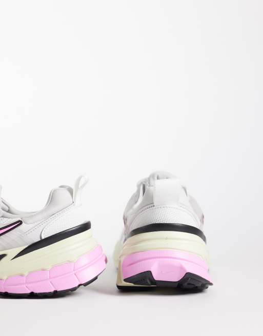 Nike V2K Run sneakers in white and pink, 3 of 5