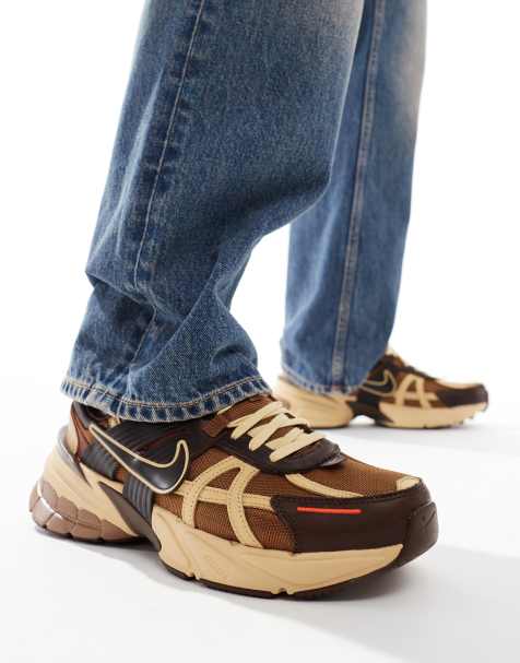 Nike V2K run trainers in brown - view 1