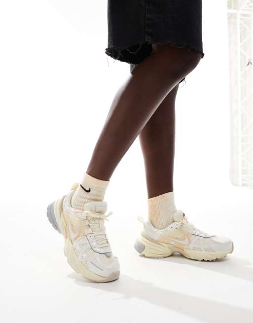 Off white nike beige on sale