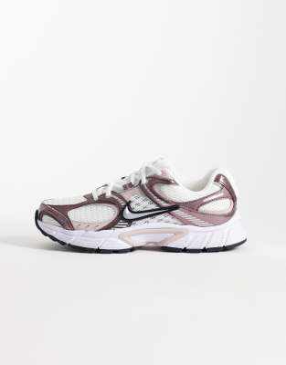 Nike V5 Rnr Premium Sneakers In Multi