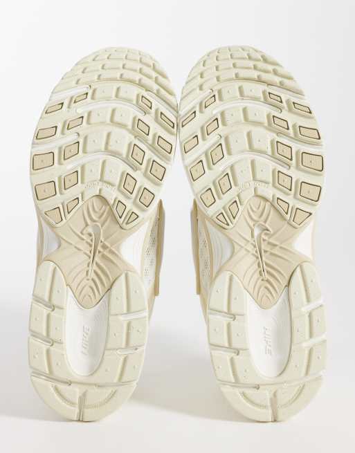 Nike V5 RNR SE sneakers in off white, 5 of 5