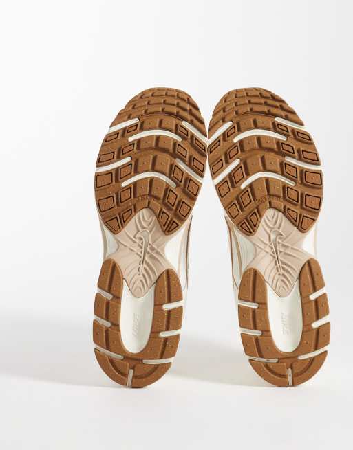 Nike V5 RNR sneakers in beige and brown, 5 of 5