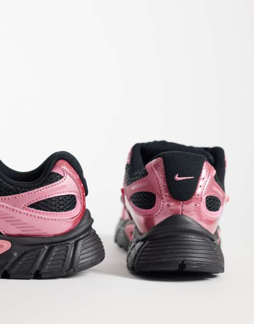 Nike V5 RNR sneakers in black and pink , 2 of 5